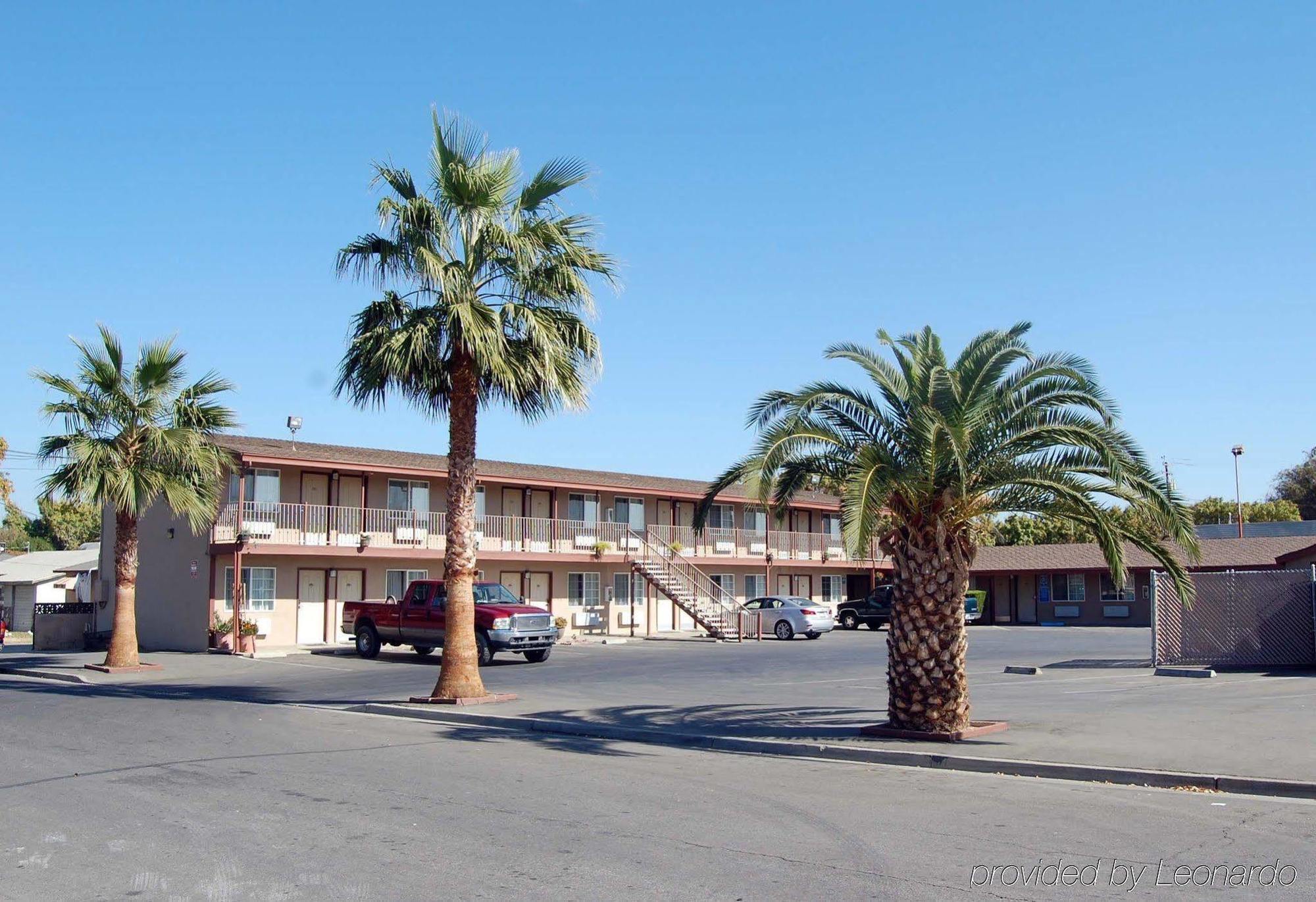 Americas Best Value Inn Лос Баньос Екстериор снимка