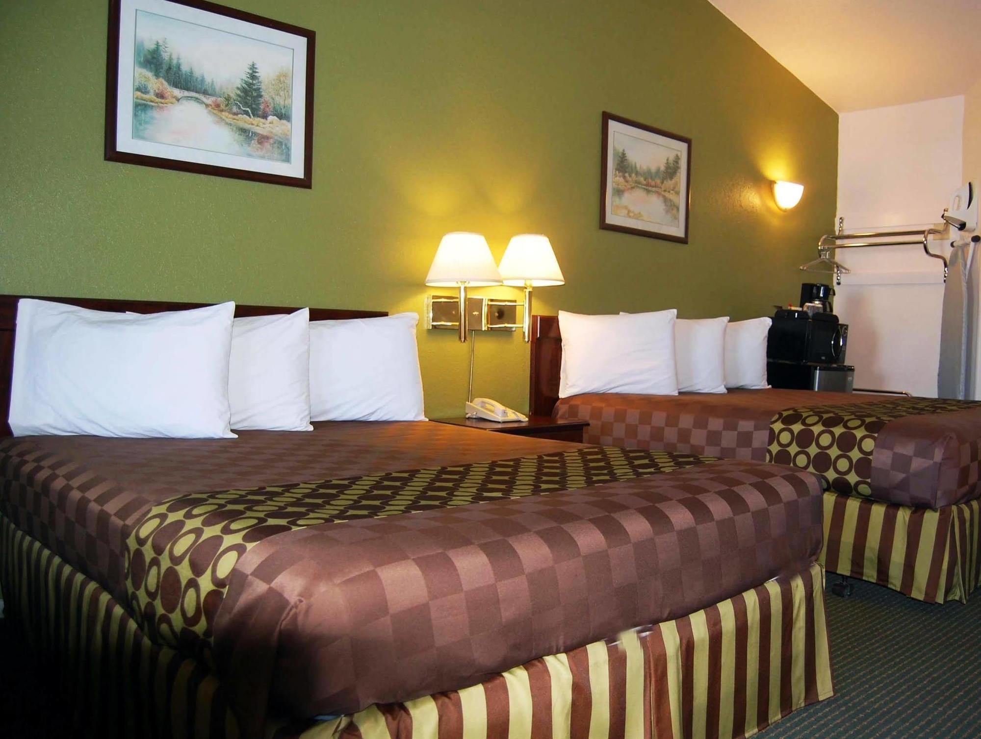Americas Best Value Inn Лос Баньос Екстериор снимка